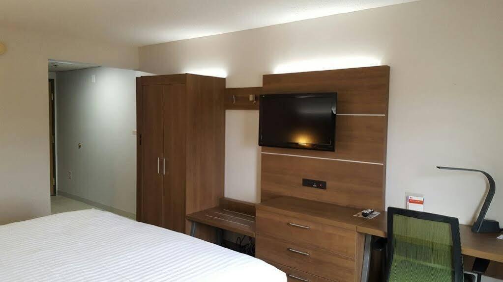 Holiday Inn Express Mount Pleasant- Scottdale By Ihg Exteriér fotografie